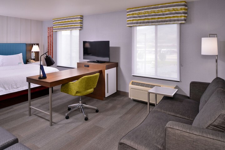 Room 15 of 65