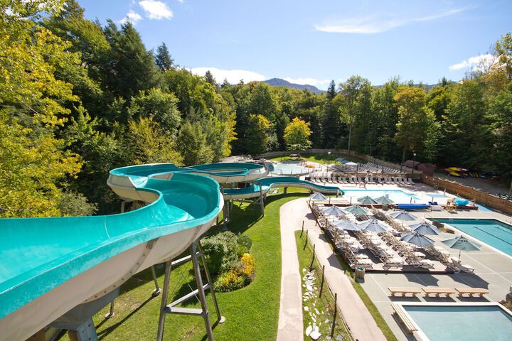 Hotel with Pool