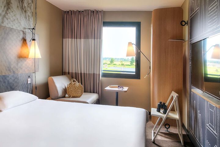 Room 14 of 68