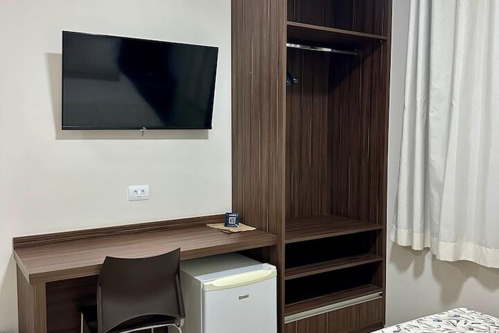Room 21 of 74