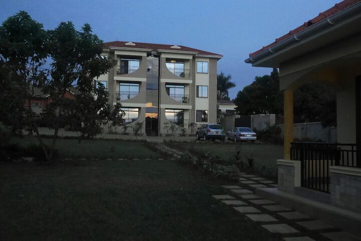 Property Grounds 15 of 23