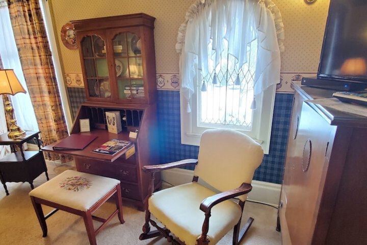 Room 28 of 80