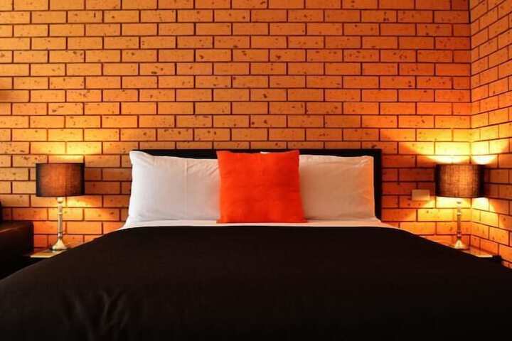 Room 7 of 22