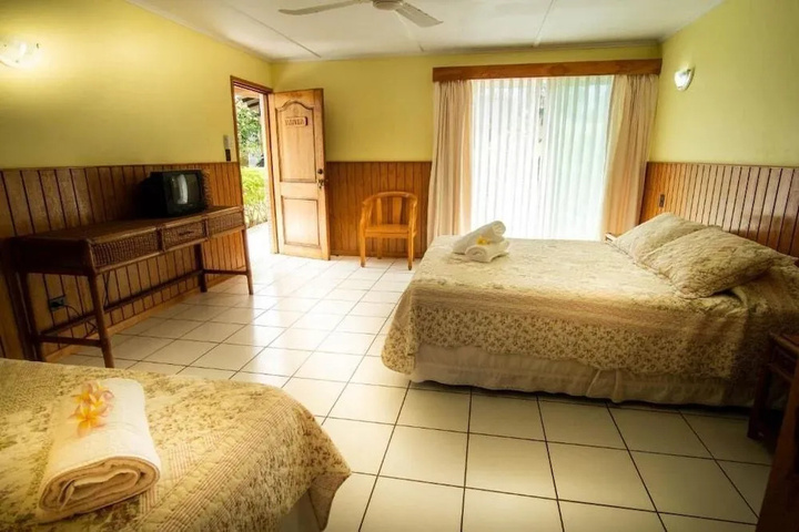 Room 5 of 15