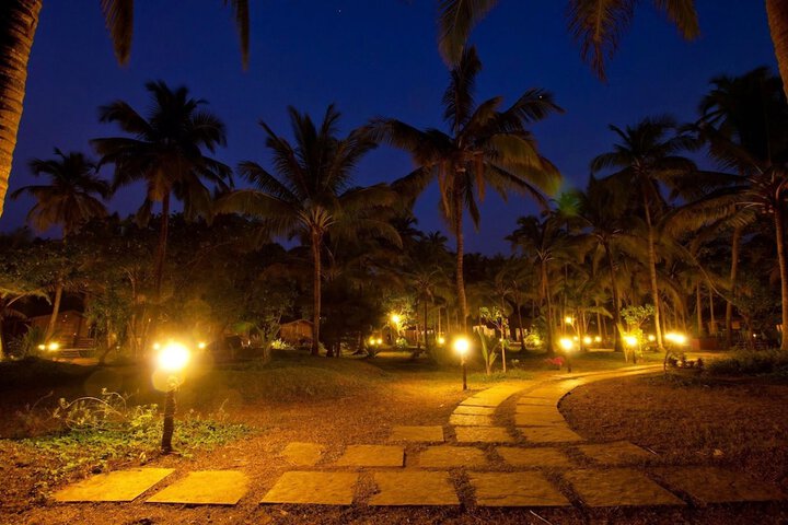 Hotel Exterior 151 of 193