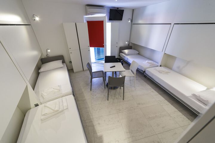 Room 20 of 54