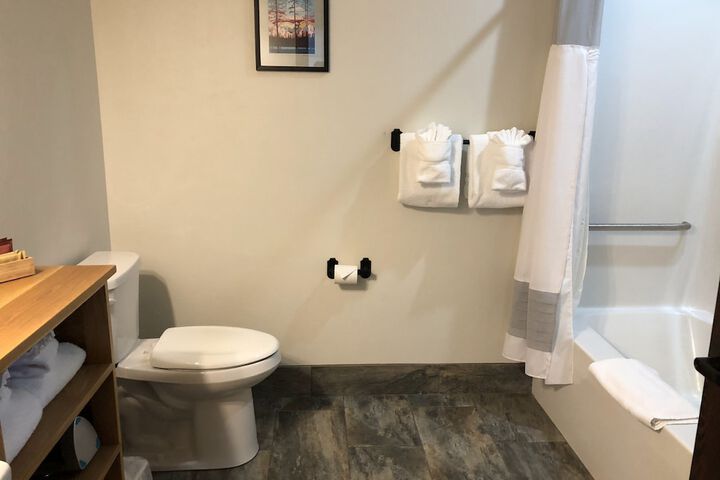 Room 101 of 186