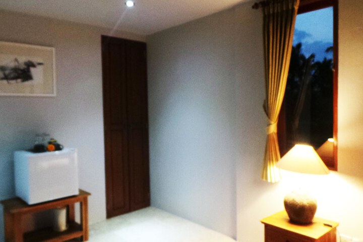 Room 8 of 45