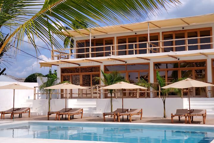 Sunny villa matemwe