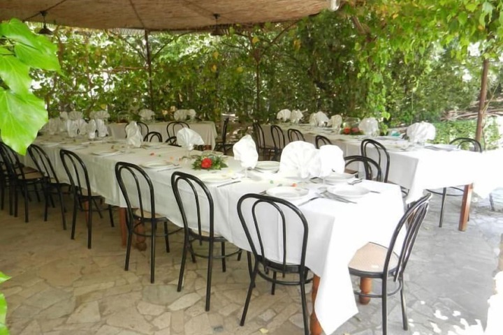 Dining Photos
