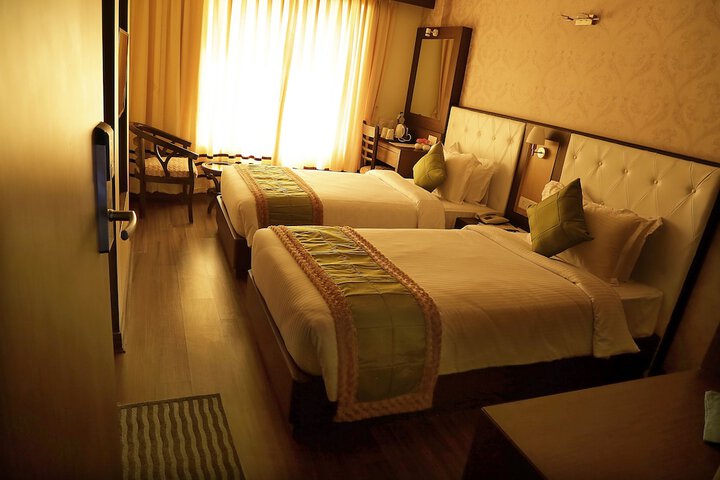 Room 8 of 43