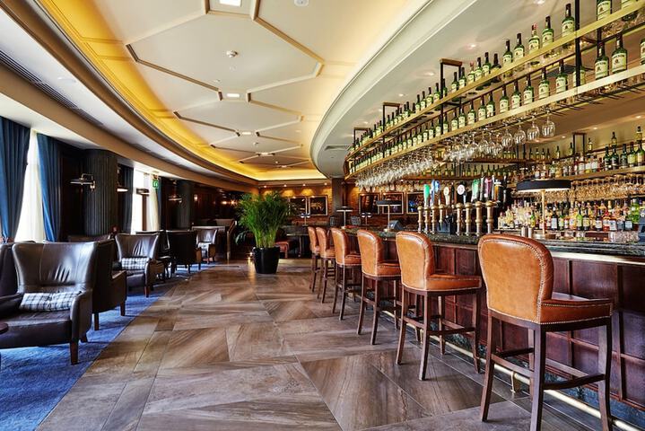 Lounge 60 of 74