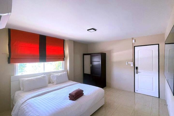 Room 11 of 31