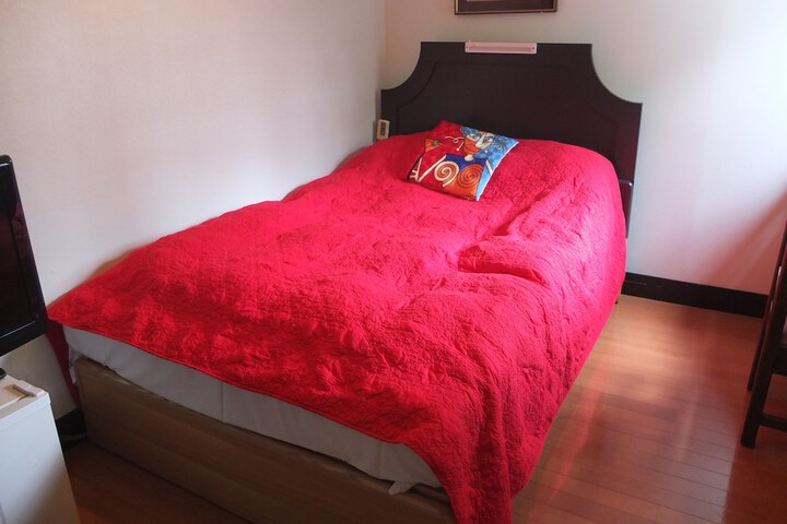 Room 28 of 78