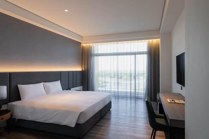 Room 4 of 49