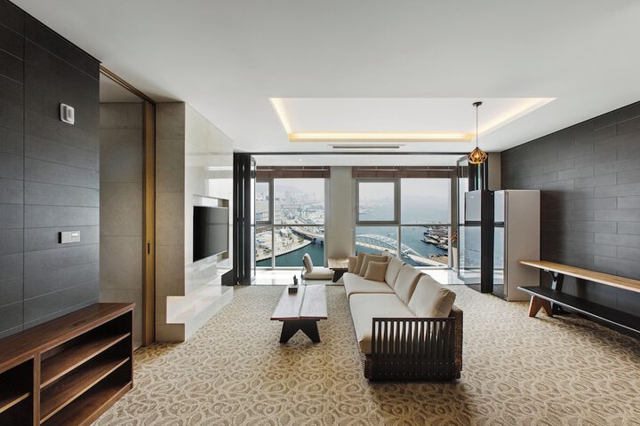 Room 27 of 55