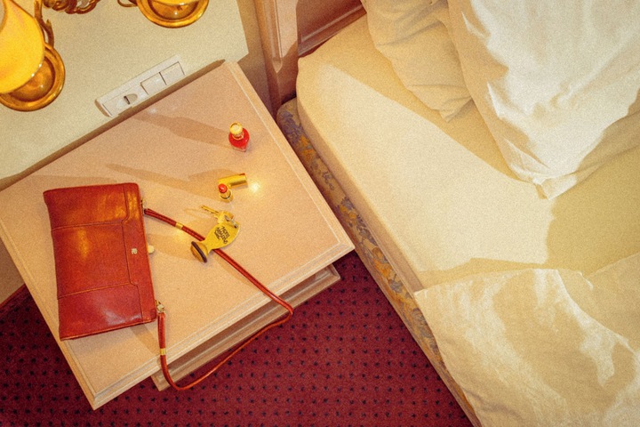 Room 8 of 40