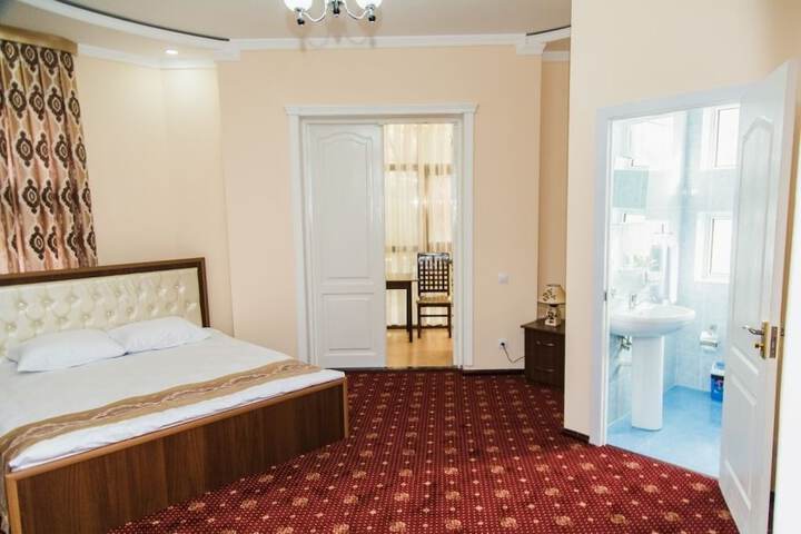 Room 21 of 60