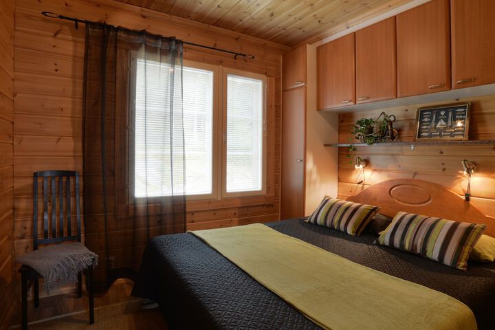 Room 4 of 41