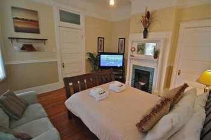 Room 17 of 57