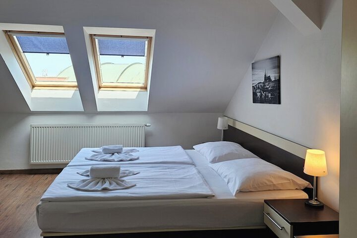 Room 14 of 40