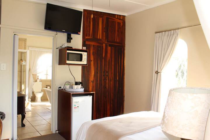 Room 20 of 99