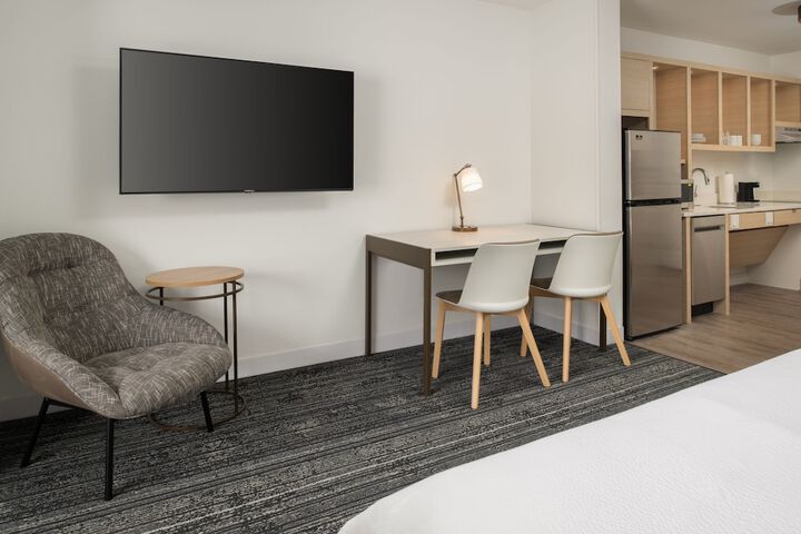 Room 6 of 29