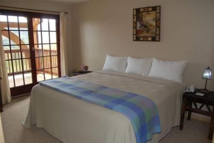 Room 5 of 38