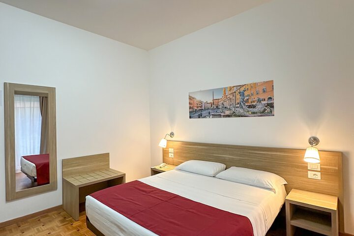 Room 6 of 31