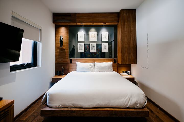Room 8 of 78