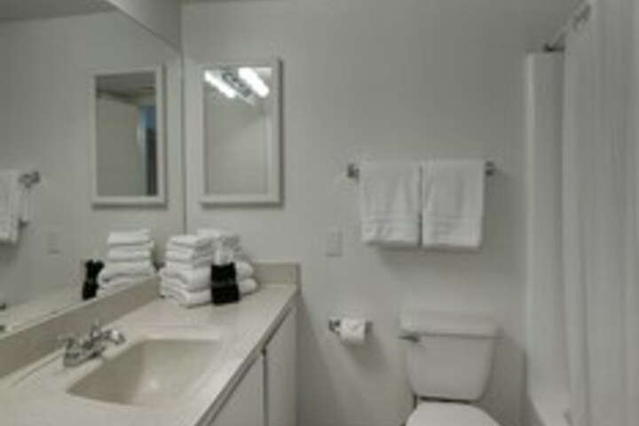 Room 6 of 44