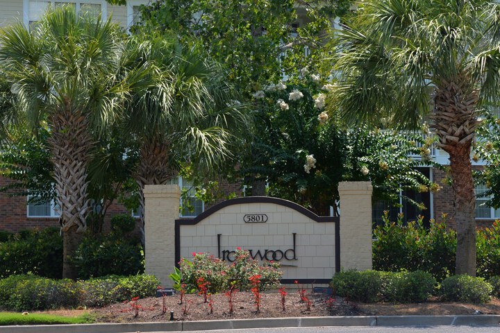 Hotel Exterior 14 of 14