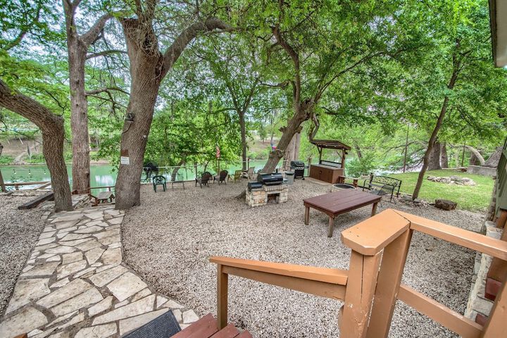 Property Grounds 23 of 38
