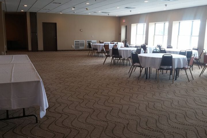 Ballroom/Hall 53 of 60