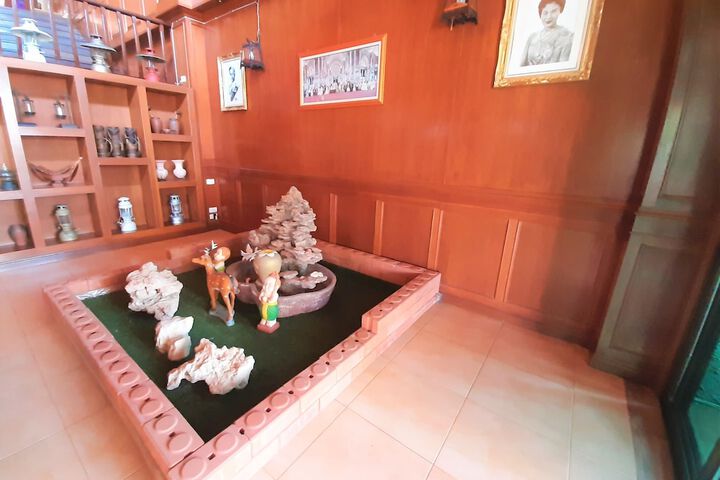 Hotel Interior 4 of 97