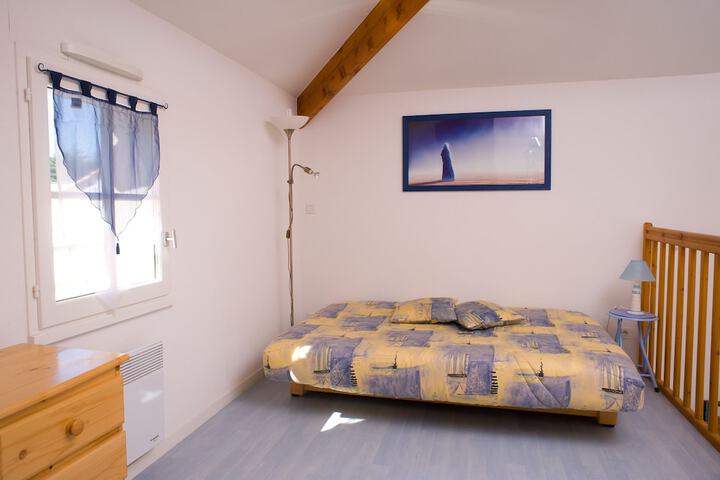 Room 6 of 20