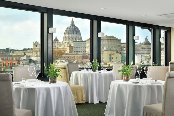 Dining Photos