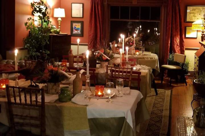 Dining Photos