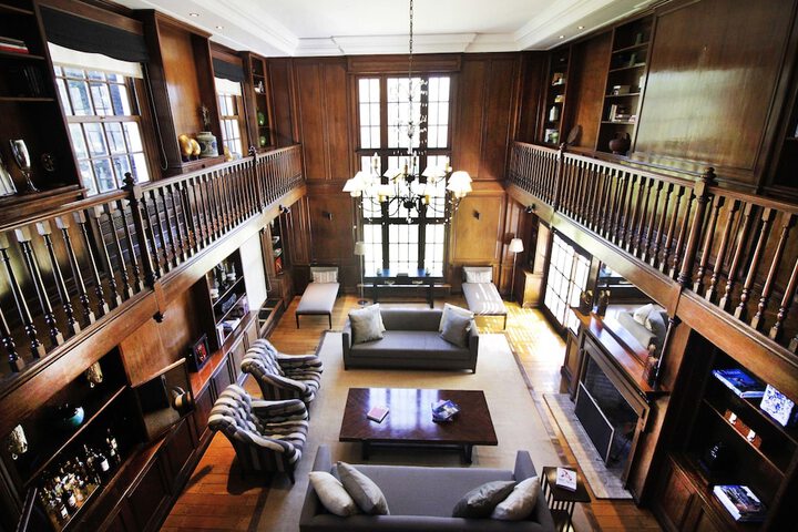 Entrance & Lobby