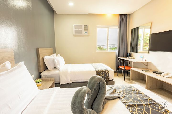 Room 5 of 30
