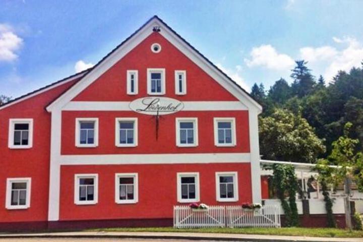 Löwenhof