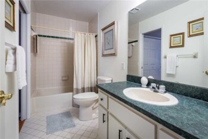 Room 4 of 19