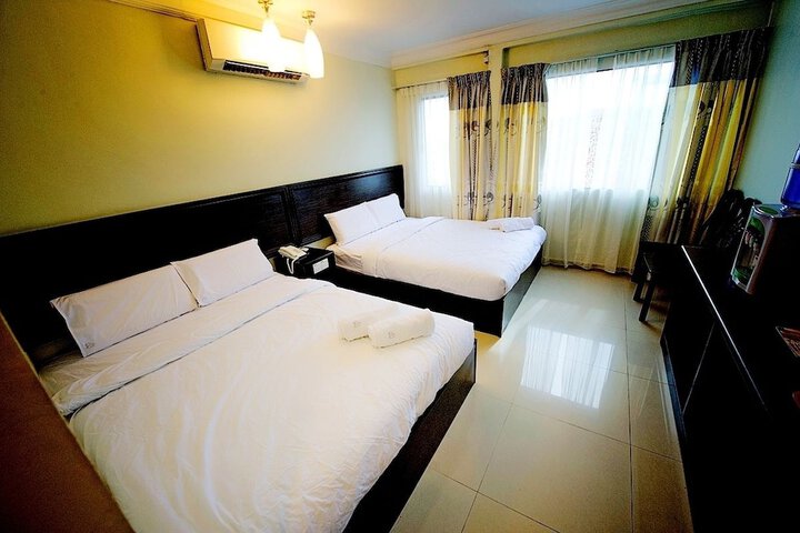 Room 7 of 34
