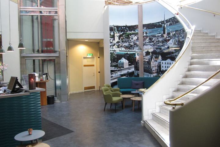 Lobby Entry
