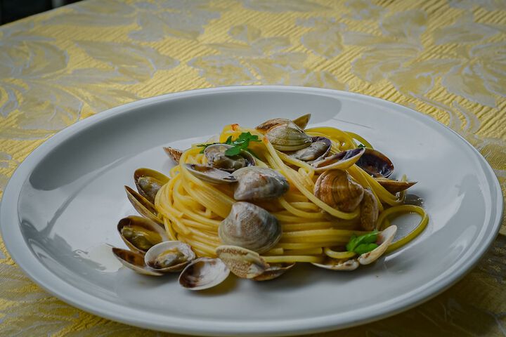 Dining 58 of 76