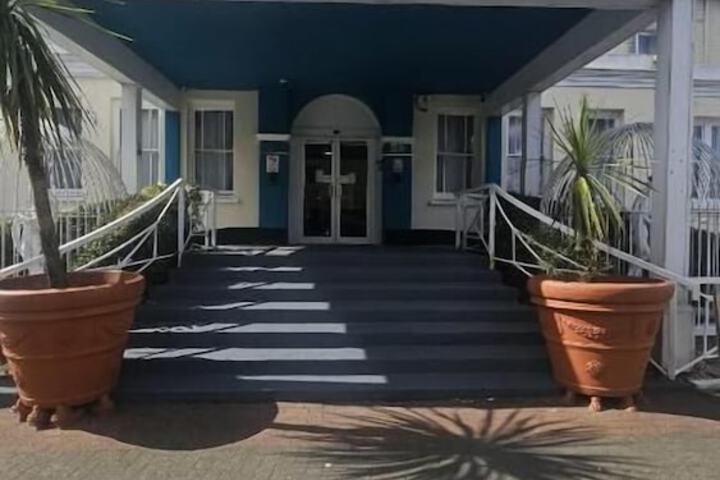Hotel 11 of 11