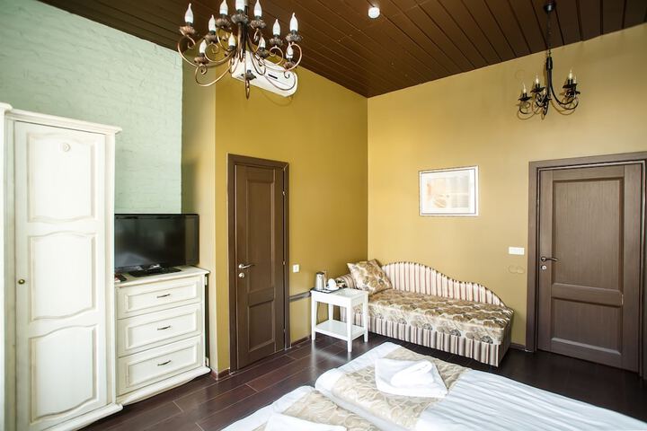 Room 2 of 55