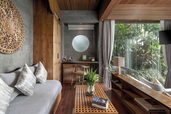 Room 21 of 189