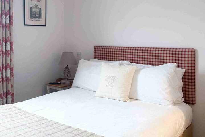Room 15 of 44