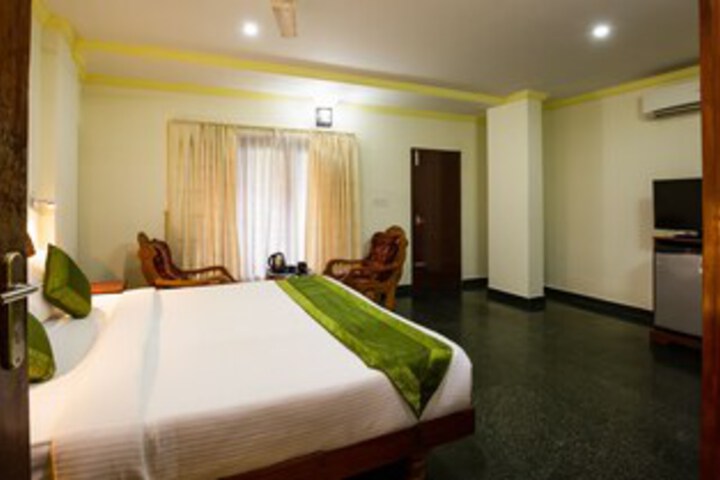 Room 15 of 43